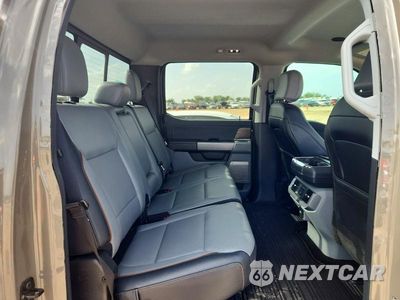 Zdjęcie 10 z 13 samochodu: 2025 FORD F150 LARIAT VIN:1FTFW5L53SFB50178 - miniatura