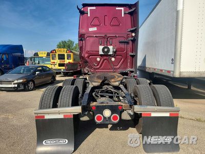 Zdjęcie 6 z 13 samochodu: 2021 FREIGHTLINER CASCADIA 126 SEMI TRUCK VIN:1FUJHHDR0MLMZ1302 - miniatura