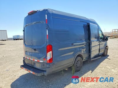 Trzecie zdjęcie samochodu z tyłu: 2020 FORD TRANSIT 250 DELIVERY VAN VIN:1FTBR3X80LKB27805 - miniatura