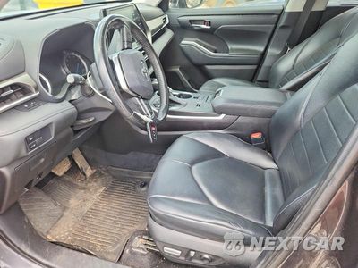 Zdjęcie 7 z 13 samochodu: 2021 TOYOTA HIGHLANDER HYBRID XLE VIN:5TDGBRCH0MS065982 - miniatura