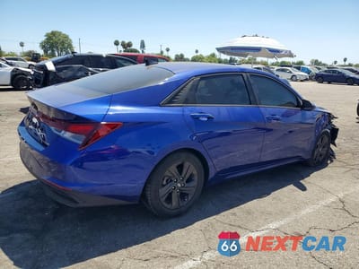 Trzecie zdjęcie samochodu z tyłu: 2021 HYUNDAI ELANTRA SEL VIN:5NPLM4AG2MH029285 - miniatura