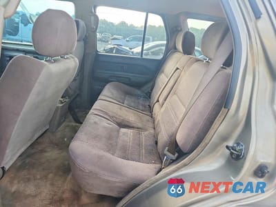 Zdjęcie 10 z 12 samochodu: 2004 NISSAN PATHFINDER SE VIN:JN8DR09X34W803707 - miniatura