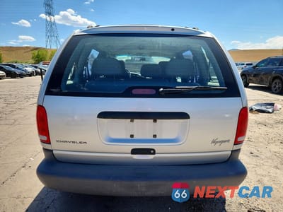Zdjęcie 6 z 13 samochodu: 2000 CHRYSLER VOYAGER VIN:2C4GJ2534YR647657 - miniatura