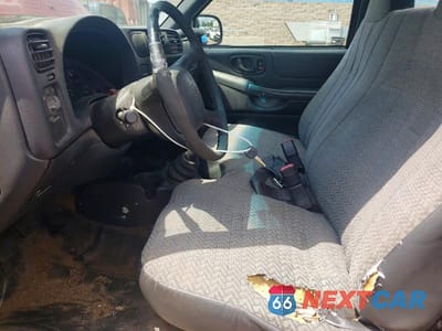 Zdjęcie 7 z 12 samochodu: 2001 CHEVROLET S TRUCK S10 VIN:1GCCS14581K177162 - miniatura