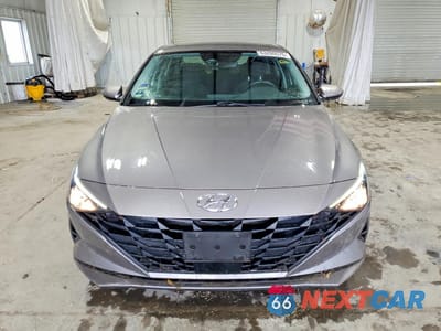 Piąte zdjęcie samochodu w środku: 2023 HYUNDAI ELANTRA SEL VIN:KMHLS4AG7PU559537 - miniatura