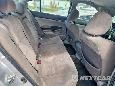Zdjęcie 10 z 12 samochodu: 2010 HONDA ACCORD LX VIN:1HGCP2F33AA077173 - miniatura