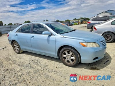 Czwarte zdjęcie samochodu z boku: 2009 TOYOTA CAMRY LE VIN:4T1BE46KX9U889451 - miniatura