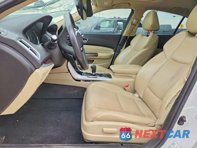 Zdjęcie 7 z 12 samochodu: 2018 ACURA TLX TECH VIN:19UUB1F54JA001119 - miniatura