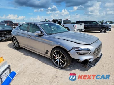 Czwarte zdjęcie samochodu z boku: 2025 GENESIS G70 2.5T STANDARD VIN:KMTG34SC2SU158910 - miniatura