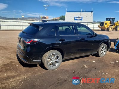 Trzecie zdjęcie samochodu z tyłu: 2024 HONDA HR-V EXL VIN:3CZRZ2H73RM712937 - miniatura