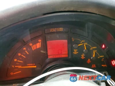 Zdjęcie 9 z 12 samochodu: 1990 CHEVROLET CORVETTE VIN:1G1YY3384L5117661 - miniatura