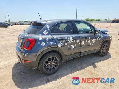 Trzecie zdjęcie samochodu z tyłu: 2019 FIAT 500X TREKKING VIN:ZFBNFYB16KP794847 - miniatura