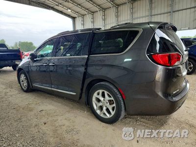 Drugie zdjęcie samochodu z przodu: 2017 CHRYSLER PACIFICA TOURING L VIN:2C4RC1BG2HR785136 - miniatura