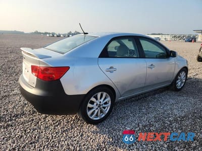 Trzecie zdjęcie samochodu z tyłu: 2012 KIA FORTE EX VIN:KNAFU4A24C5514055 - miniatura