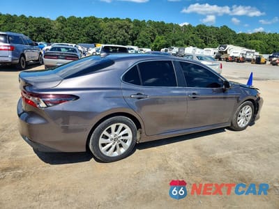 Trzecie zdjęcie samochodu z tyłu: 2023 TOYOTA CAMRY LE VIN:4T1C11AK7PU128752 - miniatura