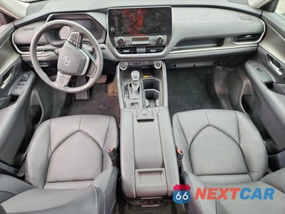Zdjęcie 8 z 14 samochodu: 2024 TOYOTA GRAND HIGHLANDER XLE VIN:5TDAAAB55RS065789 - miniatura