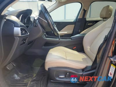 Zdjęcie 7 z 13 samochodu: 2019 JAGUAR F-PACE PREMIUM VIN:SADCJ2FX7KA391207 - miniatura