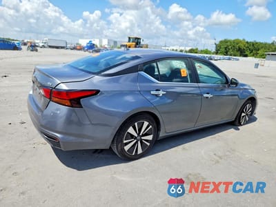 Trzecie zdjęcie samochodu z tyłu: 2022 NISSAN ALTIMA SV VIN:1N4BL4DVXNN399979 - miniatura