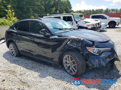 Czwarte zdjęcie samochodu z boku: 2018 ALFA ROMEO STELVIO TI SPORT VIN:ZASFAKNN5J7B66957 - miniatura