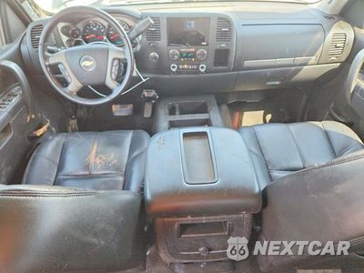 Zdjęcie 8 z 13 samochodu: 2011 CHEVROLET SILVERADO K2500 HEAVY DUTY LT VIN:1GC1KXC8XBF247681 - miniatura