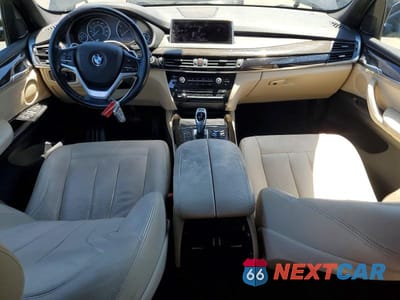 Zdjęcie 8 z 14 samochodu: 2018 BMW X5 XDRIVE35I VIN:5UXKR0C55JL071165 - miniatura