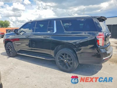 Drugie zdjęcie samochodu z przodu: 2021 CHEVROLET SUBURBAN C1500 LT VIN:1GNSCCKT5MR462331 - miniatura
