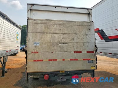 Zdjęcie 6 z 12 samochodu: 2016 RAM 5500 BOX TRUCK VIN:3C7WRMDL7GG208882 - miniatura