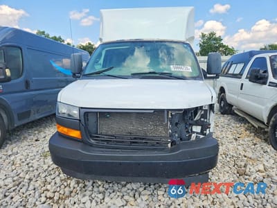 Piąte zdjęcie samochodu w środku: 2021 GMC SAVANA DELIVERY TRUCK VIN:7GZ07RF71MN002307 - miniatura