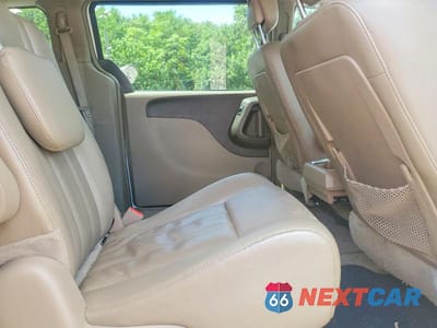 Zdjęcie 11 z 13 samochodu: 2014 CHRYSLER TOWN & COUNTRY TOURING VIN:2C4RC1BG5ER246702 - miniatura