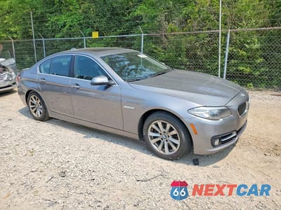 Czwarte zdjęcie samochodu z boku: 2015 BMW 528 XI VIN:WBA5A7C56FD621003 - miniatura