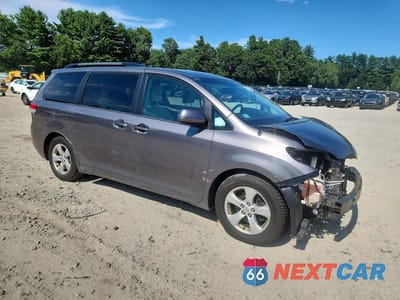 Czwarte zdjęcie samochodu z boku: 2014 TOYOTA SIENNA LE VIN:5TDKK3DC0ES474785 - miniatura