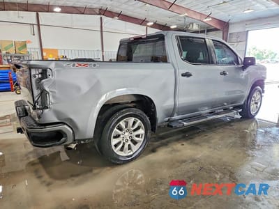 Trzecie zdjęcie samochodu z tyłu: 2024 CHEVROLET SILVERADO K1500 CUSTOM VIN:3GCPDBEK1RG454128 - miniatura