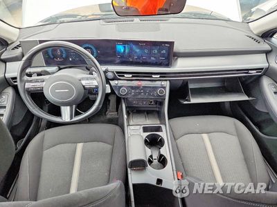 Zdjęcie 8 z 12 samochodu: 2024 HYUNDAI SONATA HYBRID SEL VIN:KMHL34JJXRA102024 - miniatura