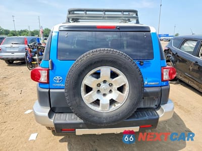 Zdjęcie 6 z 13 samochodu: 2007 TOYOTA FJ CRUISER BASE VIN:JTEBU11F070002486 - miniatura