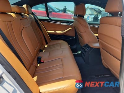 Zdjęcie 10 z 12 samochodu: 2019 BMW 530 I VIN:WBAJA5C54KWA58084 - miniatura