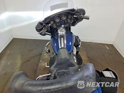 Zdjęcie 6 z 10 samochodu: 2013 HARLEY-DAVIDSON FLHTK ELECTRA GLIDE ULTRA LIMITED VIN:1HD1KEM15DB649381 - miniatura