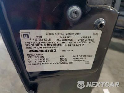 Zdjęcie 12 z 12 samochodu: 2001 CHEVROLET SILVERADO K2500 HEAVY DUTY VIN:1GCHK29U81E146598 - miniatura