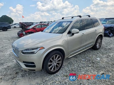 2017 VOLVO XC90 T8 YV4BC0PL5H1121240 - główne zdjęcie licytacji z USA - miniatura