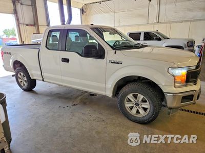 Czwarte zdjęcie samochodu z boku: 2018 FORD F150 SUPER CAB VIN:1FTEX1EP5JKE18573 - miniatura