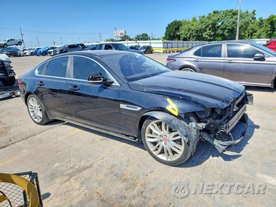 Czwarte zdjęcie samochodu z boku: 2016 JAGUAR XF PRESTIGE VIN:SAJBE4BV6GCY03822 - miniatura