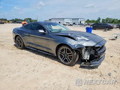 Czwarte zdjęcie samochodu z boku: 2020 FORD MUSTANG VIN:1FA6P8TH2L5138626 - miniatura