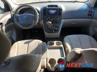 Zdjęcie 8 z 13 samochodu: 2012 KIA SEDONA LX VIN:KNDMG4C75C6440584 - miniatura