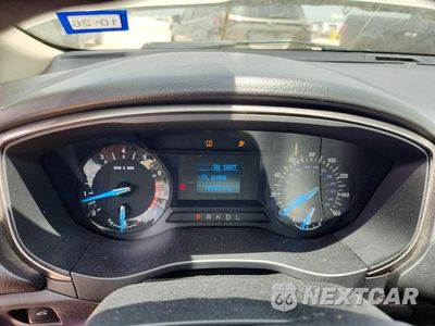 Zdjęcie 9 z 13 samochodu: 2017 FORD FUSION S VIN:3FA6P0G71HR342664 - miniatura