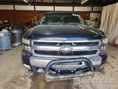 Piąte zdjęcie samochodu w środku: 2011 CHEVROLET SILVERADO K1500 LT VIN:1GCRKSE34BZ303720 - miniatura