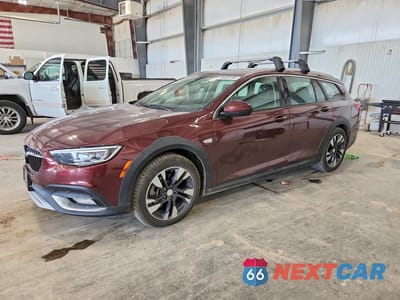 2019 BUICK REGAL TOURX ESSENCE W04GV8SX6K1004859 - główne zdjęcie licytacji z USA - miniatura
