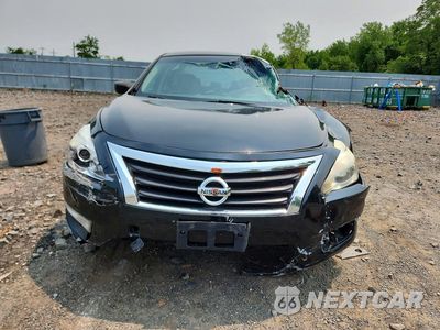 Piąte zdjęcie samochodu w środku: 2015 NISSAN ALTIMA 2.5 S VIN:1N4AL3AP4FN872448 - miniatura