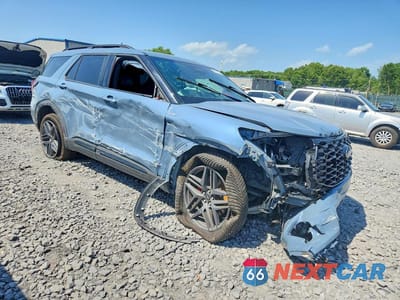 Czwarte zdjęcie samochodu z boku: 2025 FORD EXPLORER ST-LINE VIN:1FMUK8KH4SGB11265 - miniatura