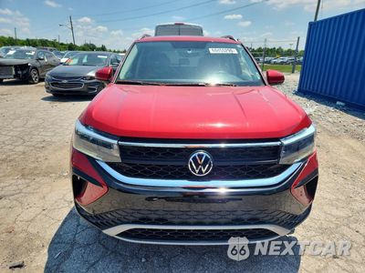 Piąte zdjęcie samochodu w środku: 2022 VOLKSWAGEN TAOS SE IQ DRIVE VIN:3VVLX7B28NM093923 - miniatura