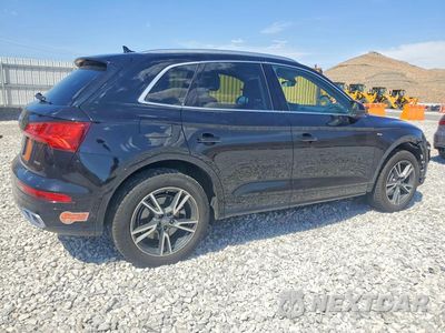 Trzecie zdjęcie samochodu z tyłu: 2020 AUDI Q5 E PREMIUM PLUS VIN:WA1E2AFY6L2061617 - miniatura