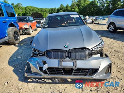 Piąte zdjęcie samochodu w środku: 2026 BMW 330XI VIN:WBA23LA08TFW73195 - miniatura